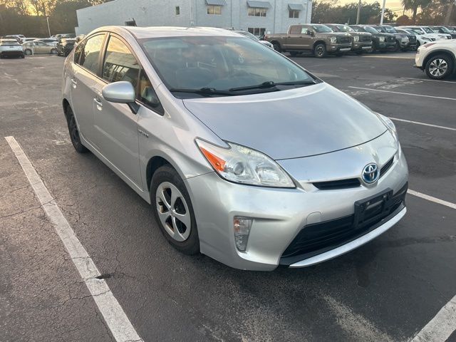 2013 Toyota Prius Two 6