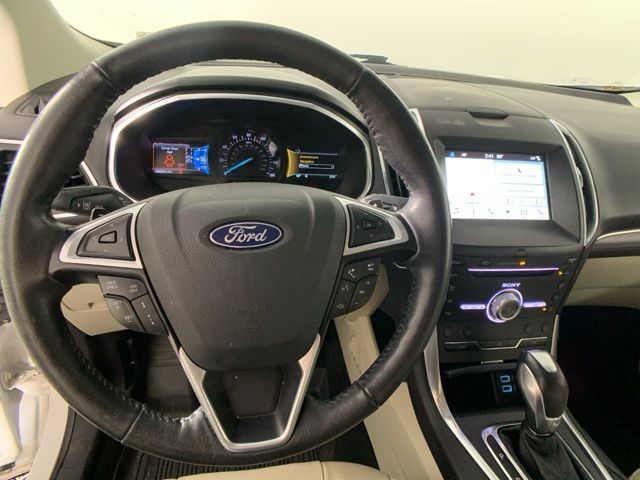 2018 Ford Edge Titanium 15