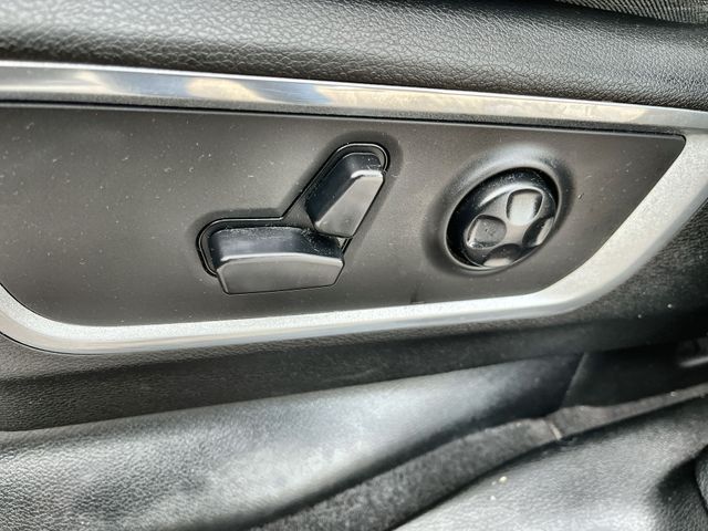 Used 2019 Black Ram Laramie image 15