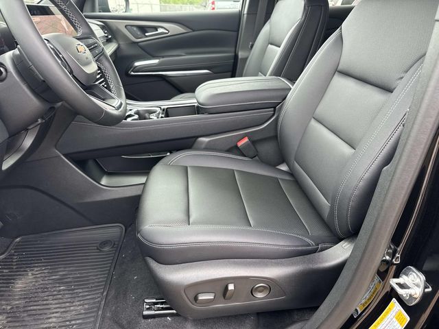 2026 Chevrolet Traverse LT Black at Ross Downing Chevrolet