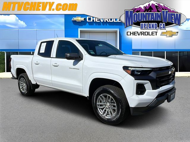 Summit White 2026 Chevrolet Colorado Pickup Truck 4X2 8-Speed Automatic