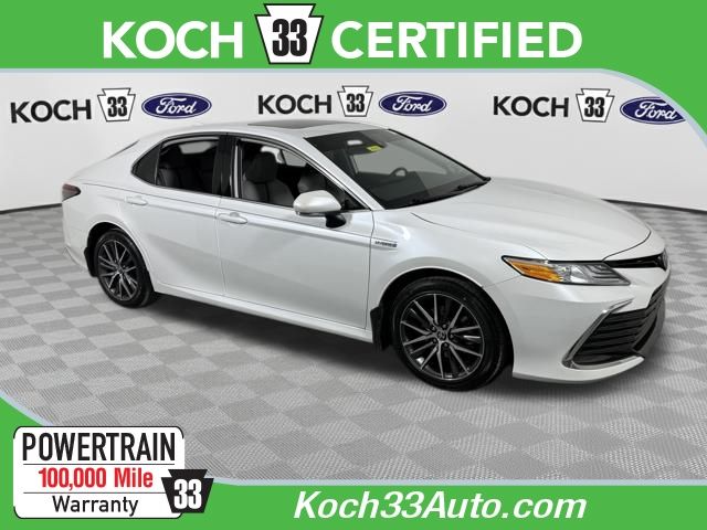 2021 Toyota Camry Hybrid XLE FWD