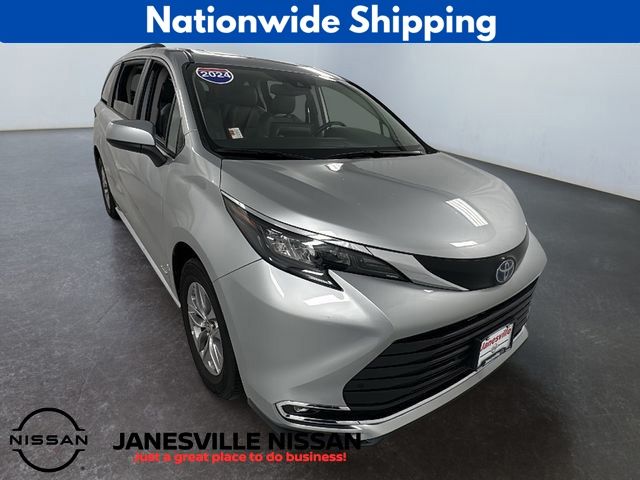 Celestial Silver Metallic 2024 Toyota Sienna XLE 7-Passenger FWD Minivan Front-Wheel Drive Continuously Variable Transmission