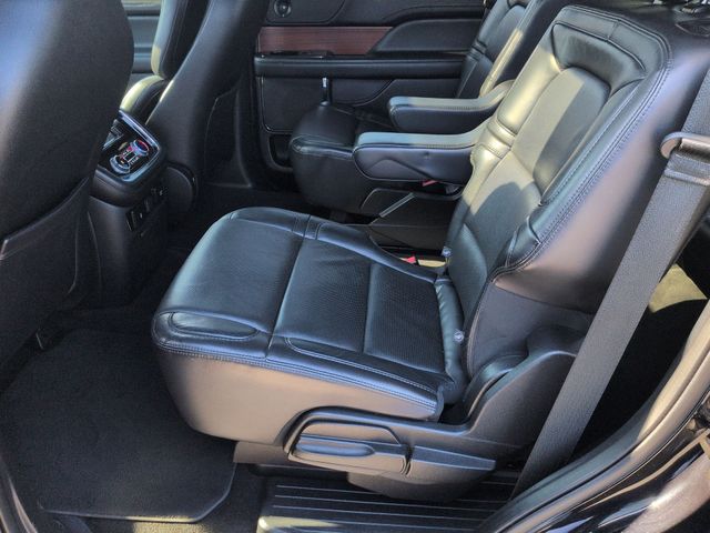 Used 2021 Black Lincoln Reserve image 29
