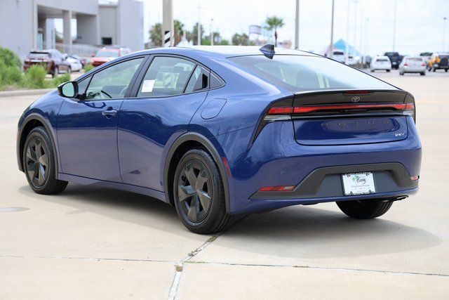 2026 Toyota Prius LE - 5