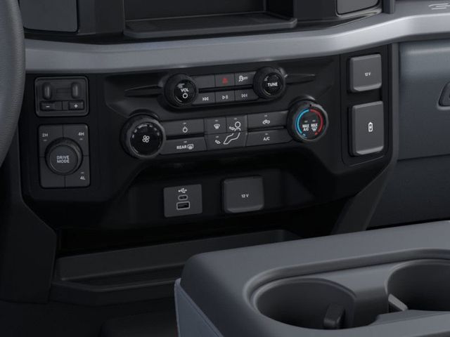 2025 Ford F-550 Super Duty 