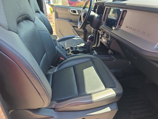 Used 2025 Desert Sand Ford Outer Banks image 11
