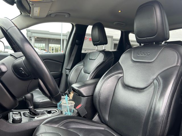 2019 Granite Crystal Metallic Clearcoat Jeep Cherokee Limited 4X4 SUV