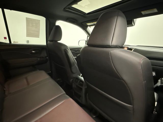Certified Used 2023 Black Honda Black Edition image 25