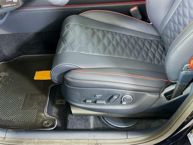 Thumbnail: 2026 Genesis GV80 - 21