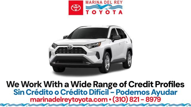 2025 Toyota RAV4 LE's photo