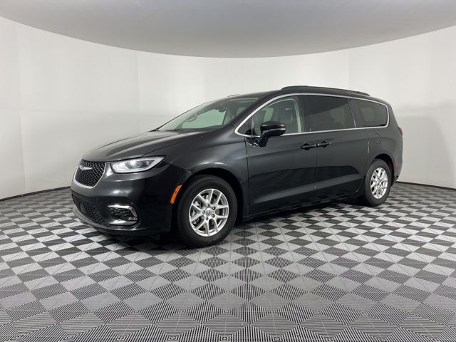 2022 Chrysler Pacifica Touring L 5