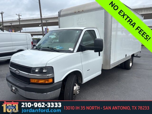 Used Car 2020 Chevrolet Express 3500  Work Van For Sale Under $30,000 In San Antonio, Texas