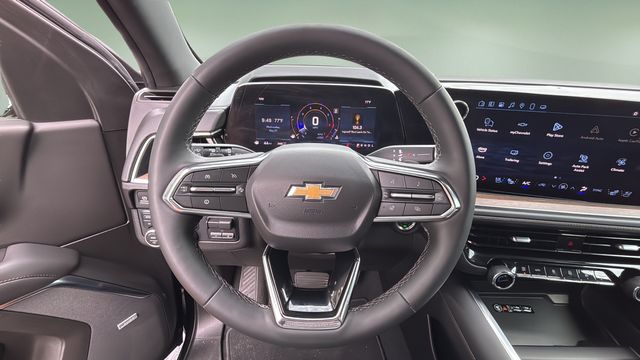 Used 2025 Black Chevrolet High Country image 12