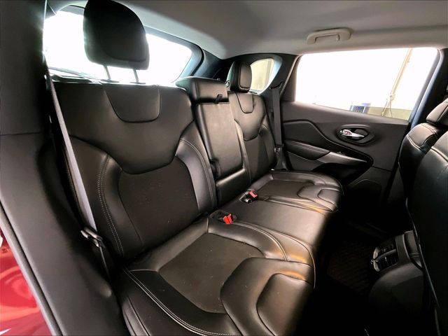 2020 Jeep Cherokee Latitude Plus Red at South Hills CDJR
