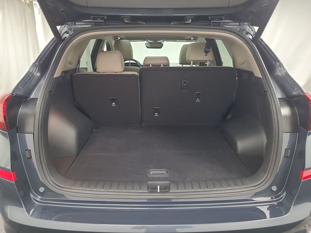 2021 – Hyundai – Tucson