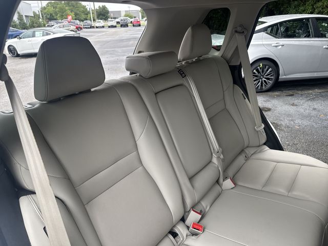 Used 2023 White Nissan SL image 11