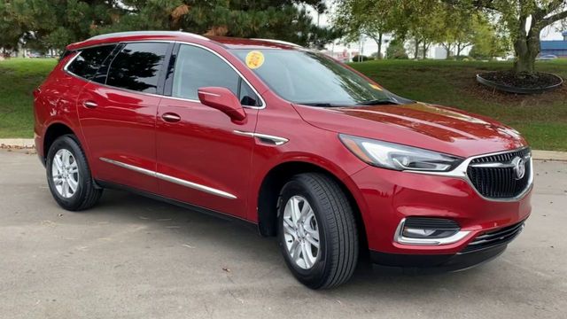 2021 Buick Enclave Essence 2