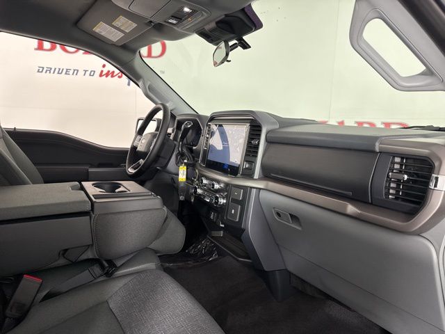 2025 Oxford White Ford F-150 XLT 4X4 Truck