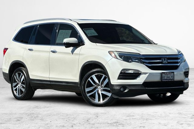 2017 Honda Pilot Touring AWD