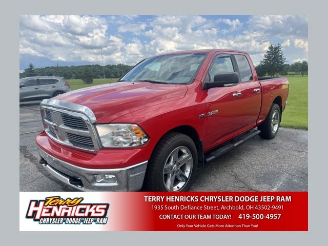 Flame Red Clearcoat/Mineral Gray MetallicClearcoat 2010 Dodge RAM 1500 Pickup Truck Four-Wheel Drive 5-Speed Automatic