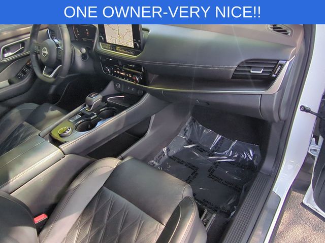 Used 2023 White Nissan Platinum image 38