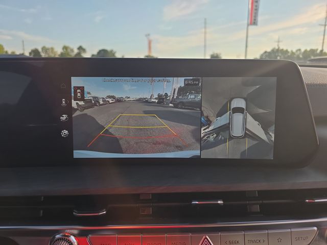 Used 2024 White Kia SX X-Line image 25