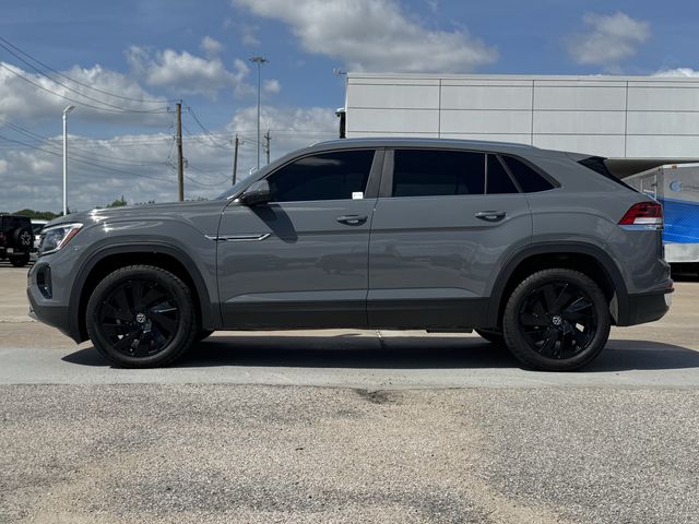 2024 Volkswagen Atlas Cross Sport 2.0T SE w/Technology Gray at DeMontrond Auto Country