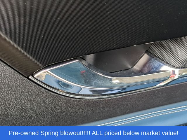 Used 2020 Pristine White Lincoln Reserve image 38