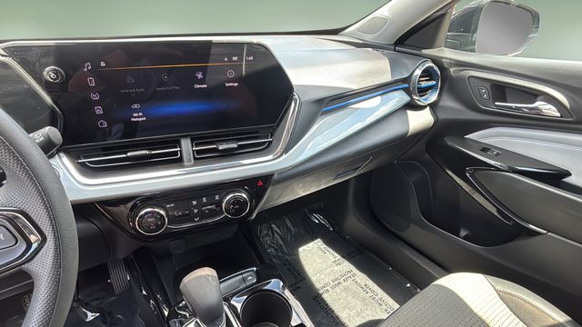 Used 2025 Black Chevrolet LT image 24