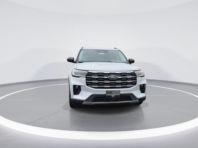 New 2026 Space White Metallic Ford Active image 2
