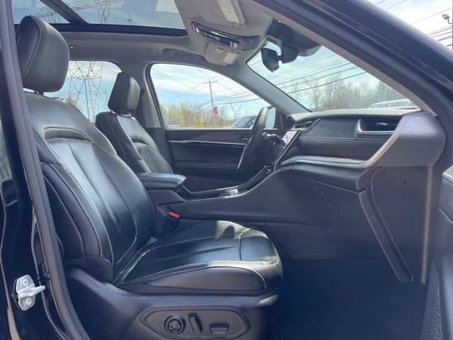 2023 Jeep Grand Cherokee Limited - Diamond Black Crystal Pearlcoat exterior view 17