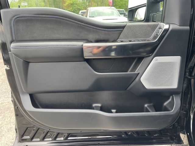 2025 Ford F-250SD Platinum - Agate Black Metallic exterior view 9