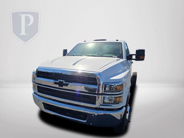 2024 Chevrolet Silverado 4500HD Work Truck 13