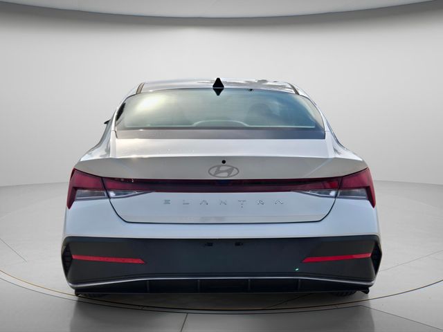 2026 Hyundai Elantra - $22,144
