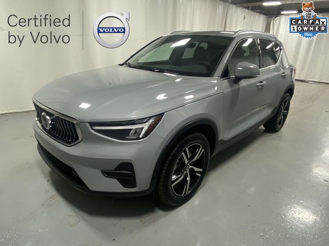 Vapour Gray Metallic 2025 Volvo XC40 B5 Core Bright Theme AWD SUV / Crossover All-Wheel Drive Automatic