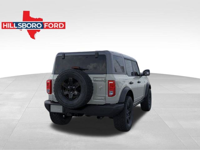 2024 Ford Bronco Black Diamond 8