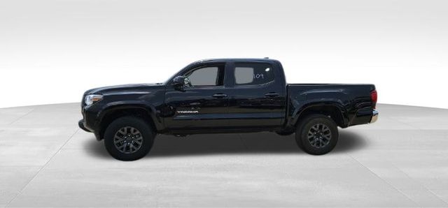 2022 Toyota Tacoma SR5 4