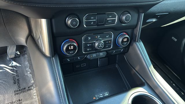 Used 2022 Red Chevrolet Z71 image 31