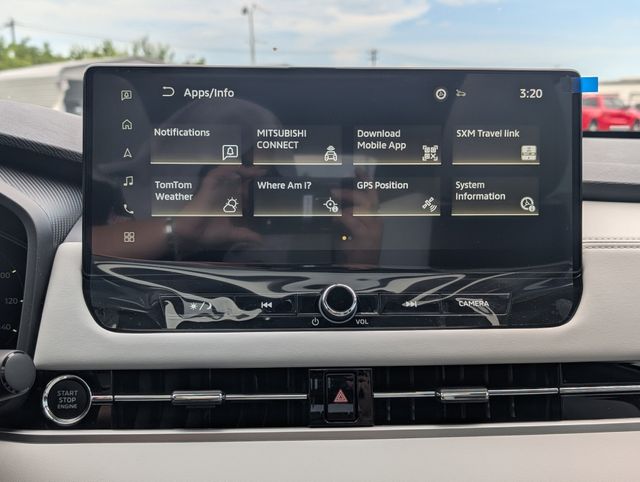 New 2025 White Mitsubishi SE image 20