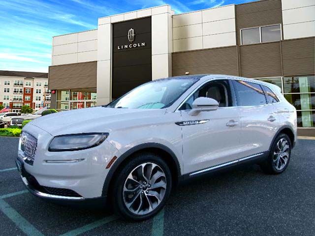 used 2022 Lincoln Nautilus car, priced at $33,890