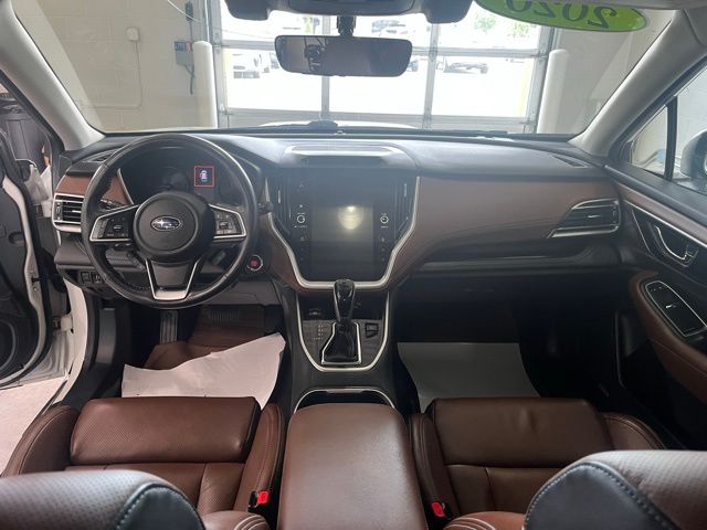 2020 Subaru Outback Touring photo