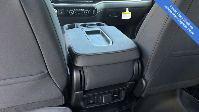 Used 2025 White Chevrolet LT image 21