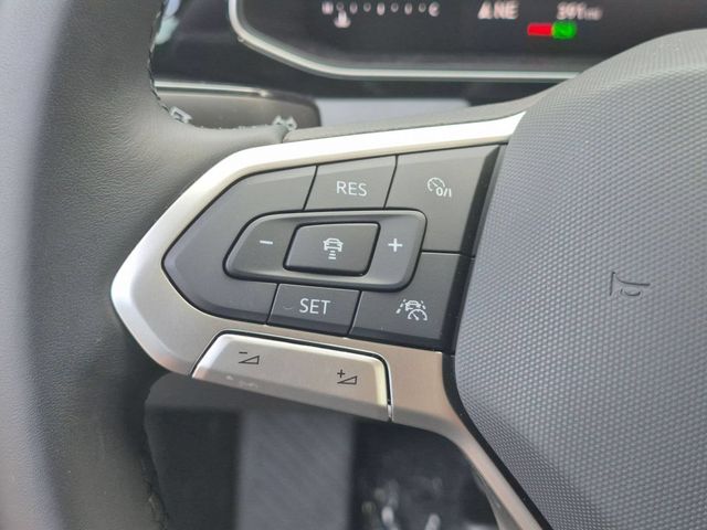 2026 Volkswagen Jetta SE - Photo 18