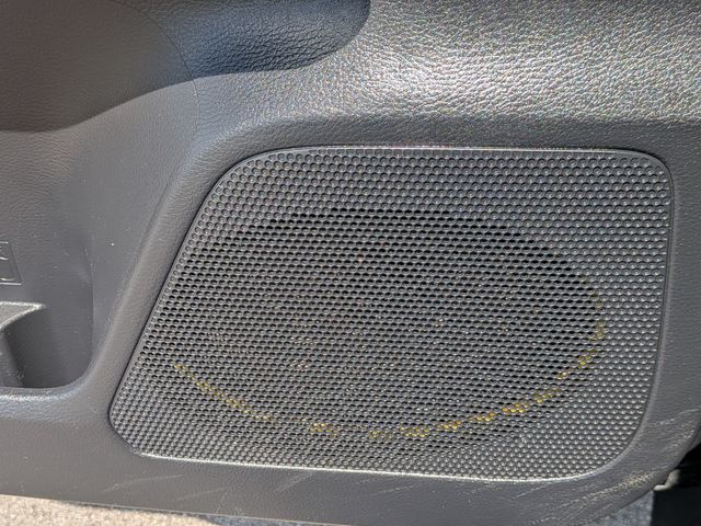 2023 Toyota Tacoma - Image 16