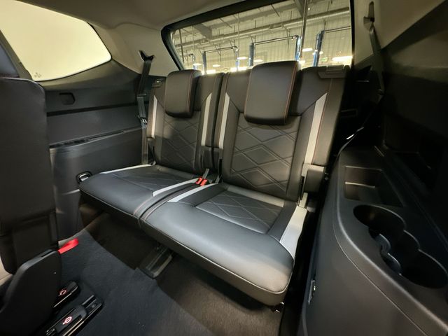 2026 Volkswagen Atlas 2.0T Peak Edition White/off-white at Luther Ford
