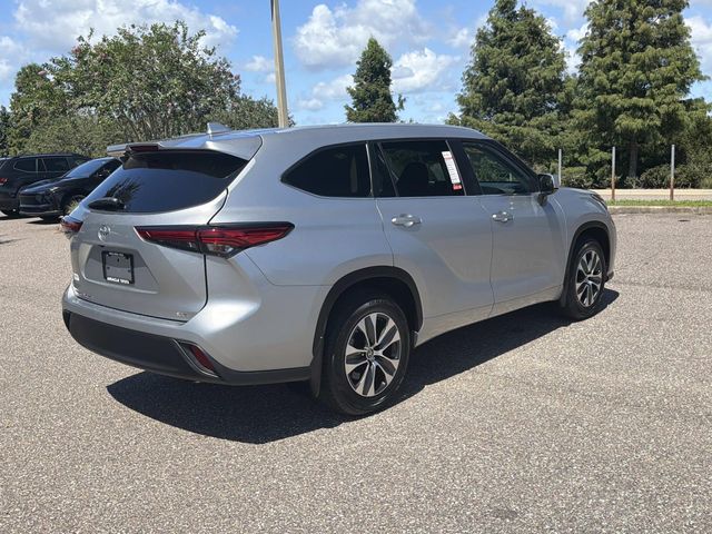 Used 2023 Toyota Highlander SUV