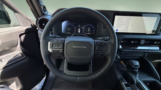 Used 2025 Black Toyota Base image 11