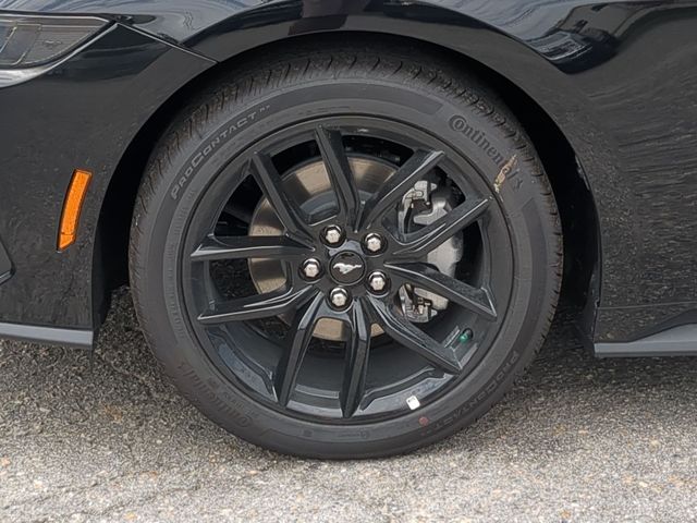 New 2026 Shadow Black Ford EcoBoost® Fastback image 18