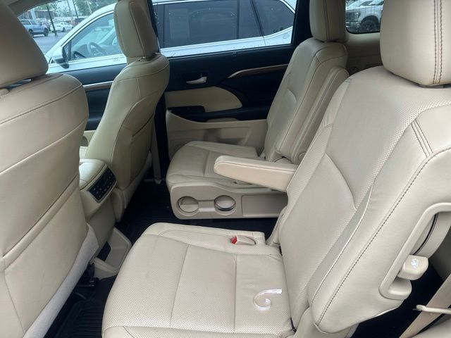 Used 2019 Toyota Highlander Hybrid SUV
